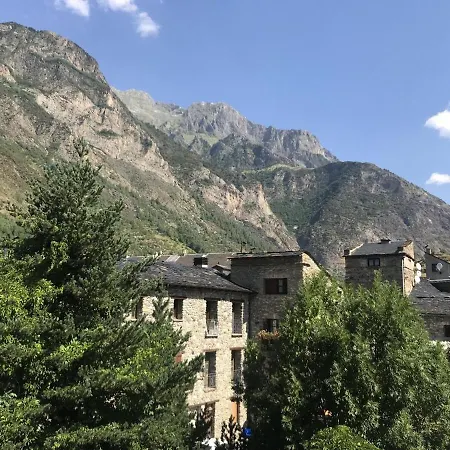 Bpirineos-tuca De Ixeia Бенаске