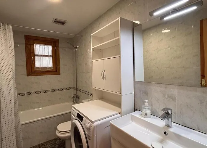 Bpirineos-tuca De Ixeia アパート ベナスケ